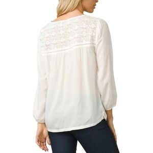 Prana Women’s White Robyn Blouse‎ Size
Medium Crochet Bohemian